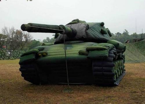 中卫军用坦克模型